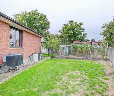 For Lease - 243 Debborah Place, Whitchurch-Stouffville, Ontario - Photo 3