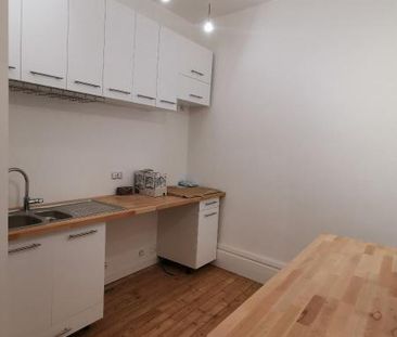 Location Appartement 2 pièces 50m² LYON 7ème - Photo 5