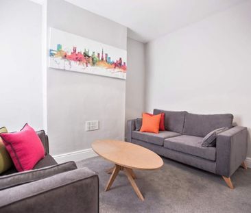 1 bedroom in a house share to rent - Photo 1