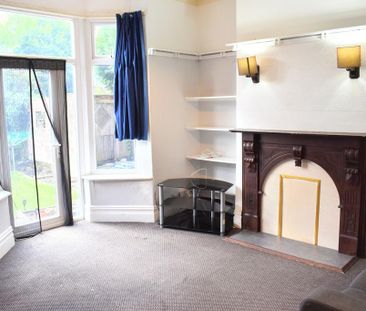 5 bedroom semi-detached house to rent - Photo 1