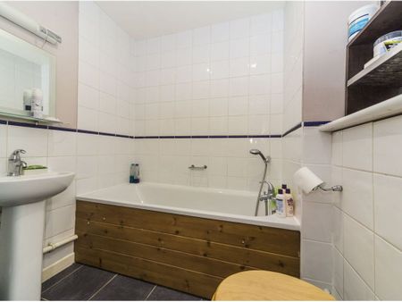 Room in a Shared Flat, Weardale Road, SE13 - Photo 5