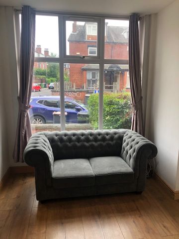 4 Bed Terraced House, Brudenell View, LS6 - Photo 5