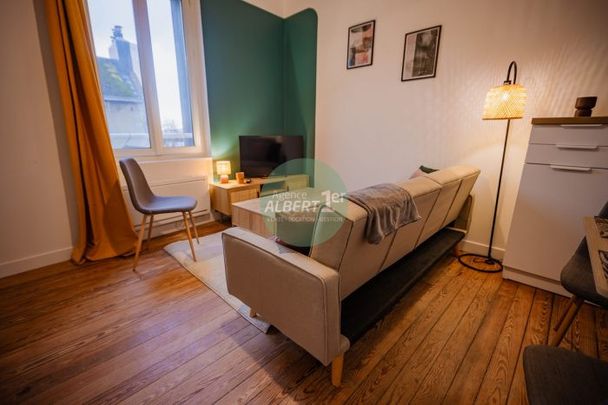 IDEALEMENT SITUE, F1 BIS NEUF MEUBLE - Photo 1