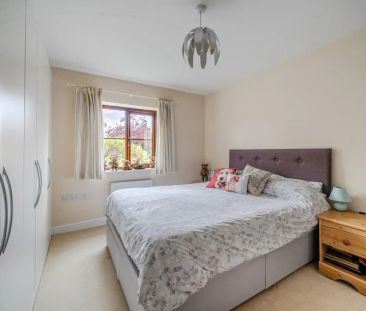4 bedroom detached house to rent - Photo 4