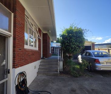 Charming 3BR Pakuranga Townhouse - Photo 5