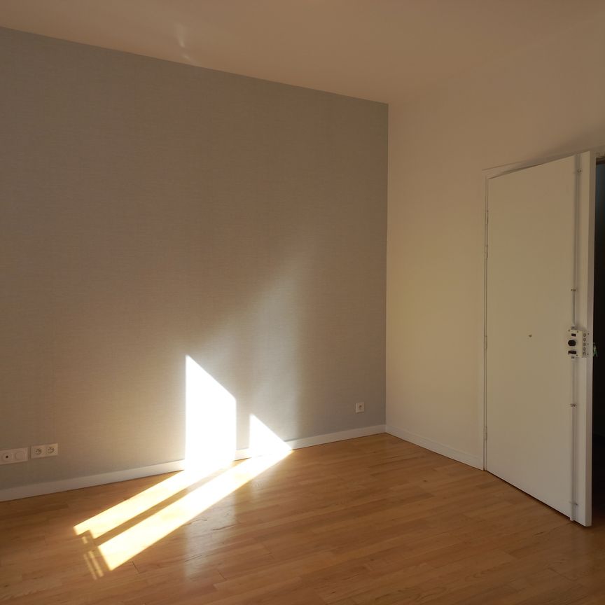 Location Appartement 1 pièce 18m² VICHY 03200 - Photo 1