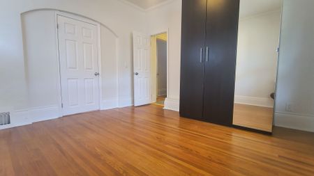 For Lease - 92 Adelaide Avenue Unit# Unit 1, Oshawa, Ontario - Photo 2