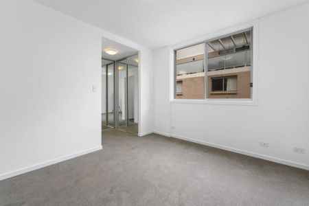 Modern 2 bedroom apartment close to Waitara station - Photo 5