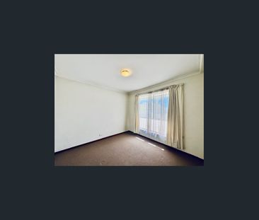 Well-Presented Home in Central Bellevue - Photo 1