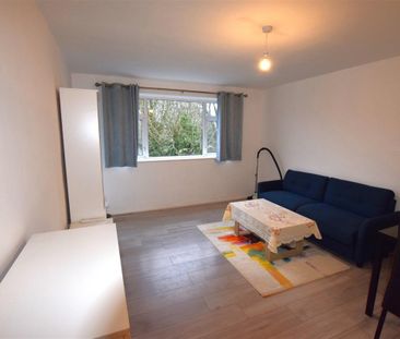 Hearsall Court, Tile Hill Lane, Coventry - Photo 2