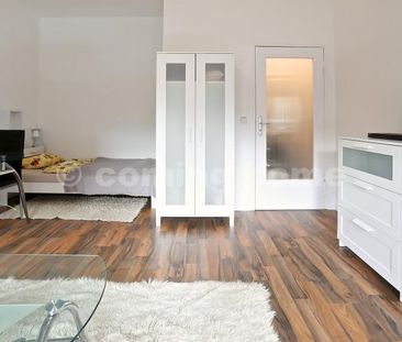 City Style - Photo 3