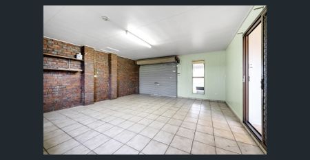 SHORT WALK TO BUCASIA BEACH - Photo 5