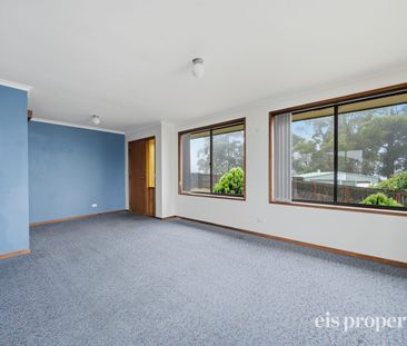 Cosy Three Bedroom Brick Home - Photo 6