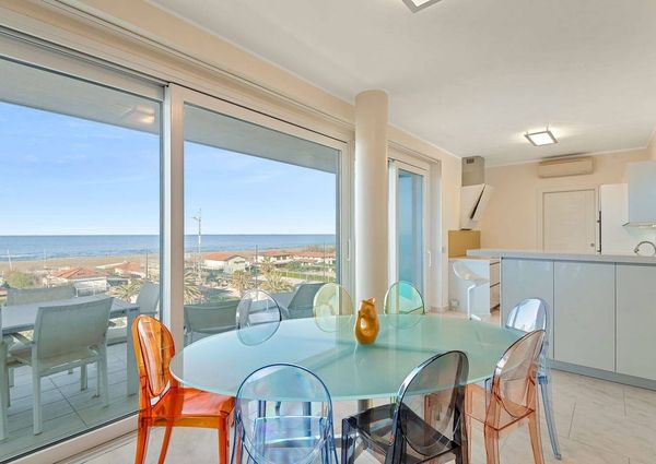 viale sergio bernardini, 345, Camaiore, Tuscany 55041