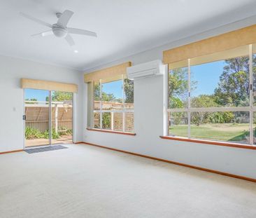 Great Family Home in Convenient Location! - Photo 3