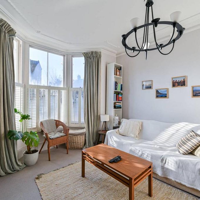 2 bedroom maisonette to rent - Photo 1