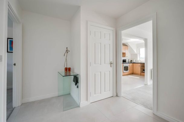 10 Park View, BELFAST, BT8 7SQ - Photo 1