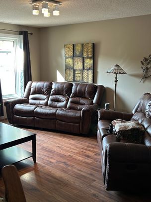 City Park - FURNISHED 2 Bedroom Upper - 1108 33rd St E - Photo 1