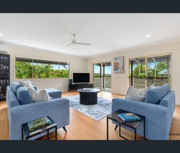 Tranquil Family Oasis with Heated Pool & Stunning Hinterland Views - Photo 3