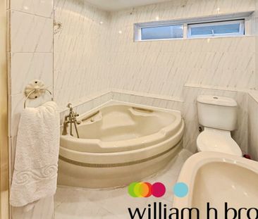 Bishopsfield - Photo 1