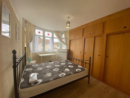 Room in a Shared House, Filton Avenue, BS34 - Photo 2