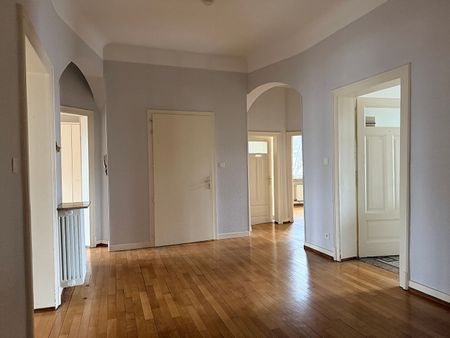 Location Appartement 6 pièces 159m² - Photo 5