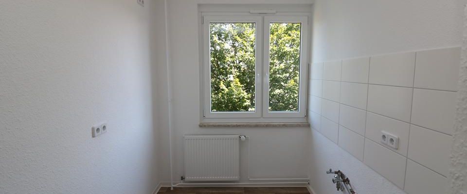 Guten Morgen Sonnenschein...helle 2-RW mit Wanne u. Balkon!!! - Foto 1