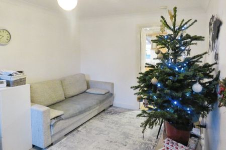 The Medway - Photo 3