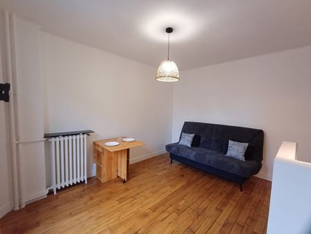 Location Appartement 1 pièce 20m² PARIS 20ème - Photo 2