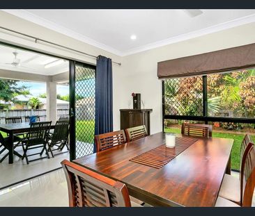 MODERN FAMILY HOME - Photo 2