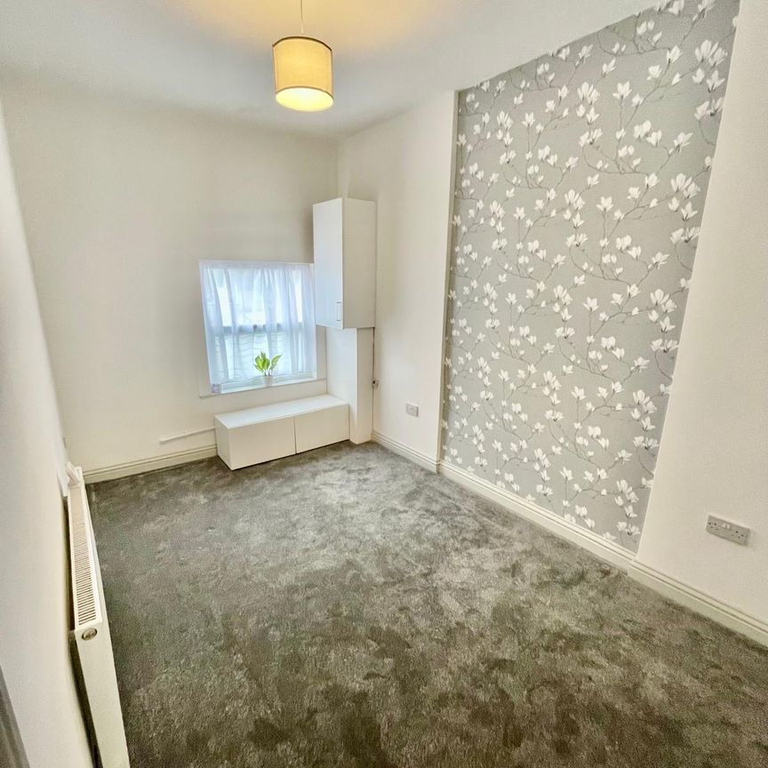 Stunning newly refurbished apartment to let in Blackpool - Photo 1