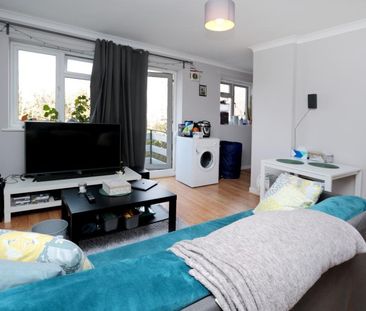 Lovelace Gardens, Surbiton - 1 bedroomProperty for lettings - Seymours - Photo 2