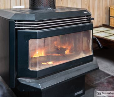 Low-Maintenance Living in a Prime Bathurst Location - Photo 1