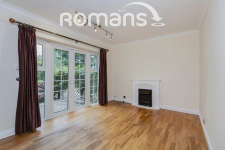 Guildford Road, Lightwater, Surrey, GU18 - Photo 2