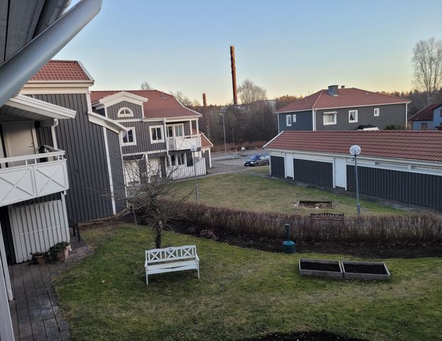 Kindsvägen, Svenljunga - Photo 1