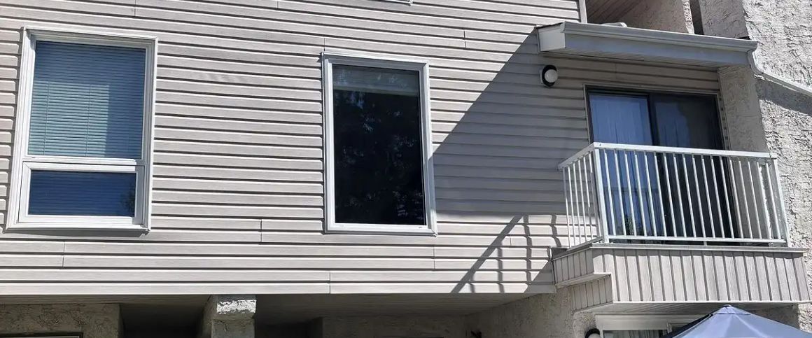 2Bed 1Bath townhome in Varsity! — 2 Bedrooms Townhouse - Photo 1