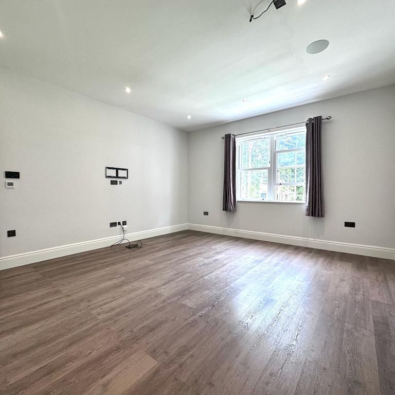 3 bedroom apartment to rent - Photo 1