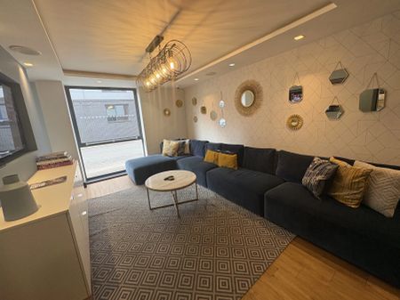 Smart Apartment - Photo 2