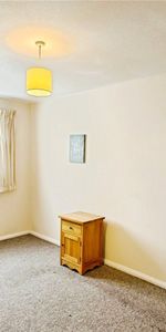Barnwood Road, Guildford, Surrey, GU2 8JD - Photo 4