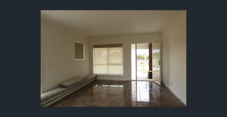 Beautifully Designed Townhouse - Photo 4