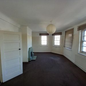 3 bedroom maisonette to rent - Photo 2