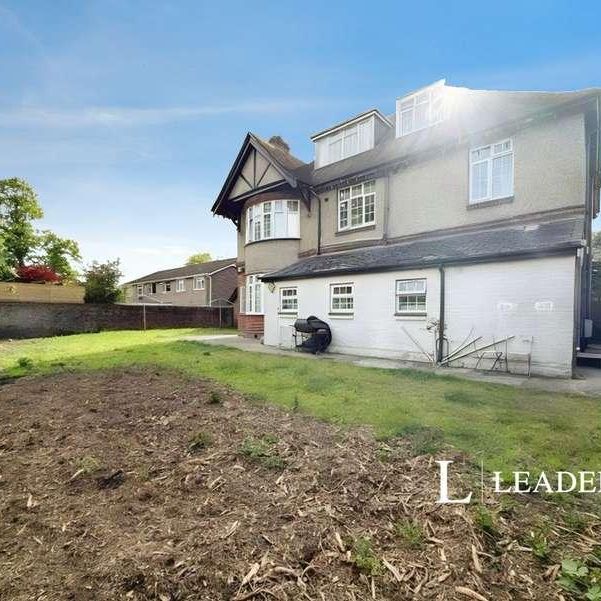Midanbury Lane, Southampton, Hampshire, SO18 - Photo 1
