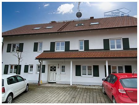 Großzügige 4-ZKB-Maisonette-Wohnung mit zwei Balkonen über zwei Ebenen in Jengen/Weicht bei Buchloe - Photo 2