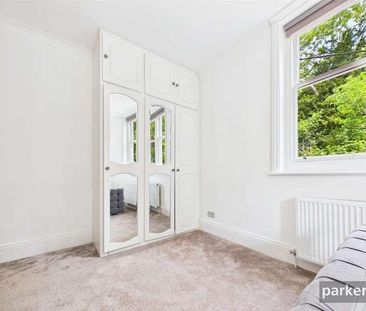 Warrenside, The Warren, Caversham, Reading, Berkshire, RG4 - Photo 6