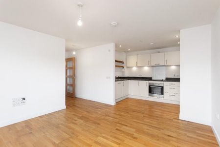 2 bedroom flat to rent - Photo 5