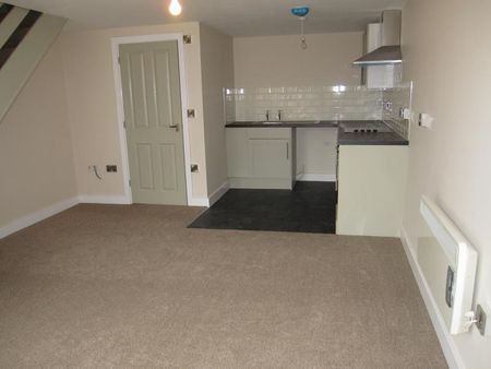 1 bedroom flat to rent - Photo 2