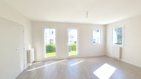 Maison de 98 m² – 3 chambres avec petit jardin - Photo 2