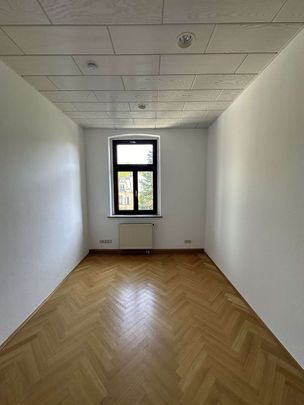 Stilvolle &amp; renovierte 5-Raum-Wohnung in der Weimarer Westvorstadt! - Photo 1