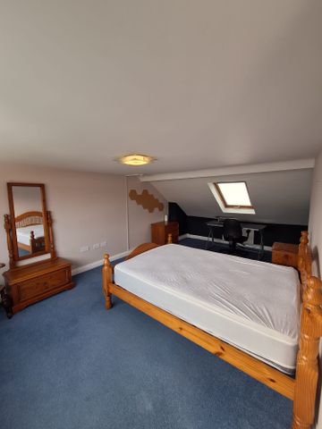 4 bedroom house - Photo 4