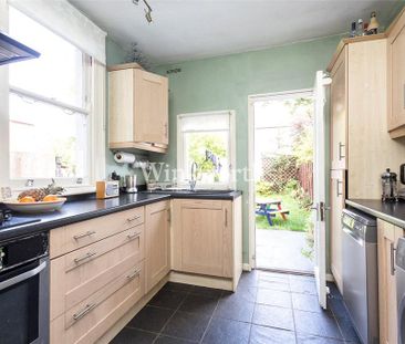 3 bedroom terraced house to rent - Photo 3